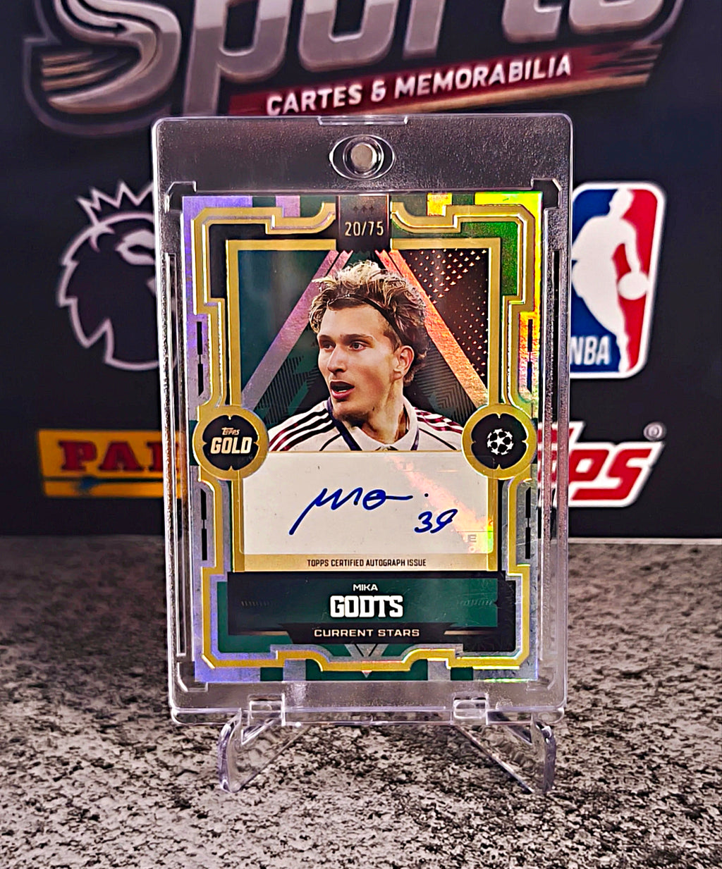 Mika Godts 2025-26 Topps Gold UEFA Current Stars Autograph #20/75 - Ajax